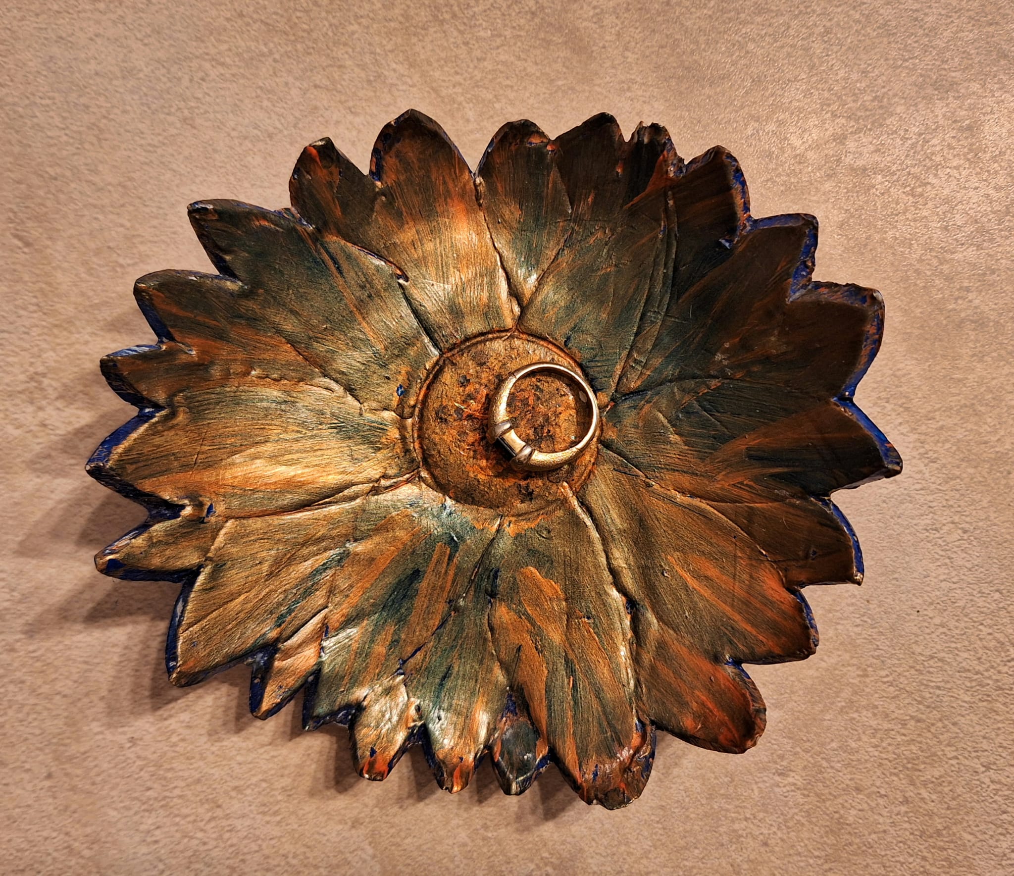 Coupelle vide-poche en argile “Fleur Sauvage” – Image 4